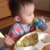 子供が食事の途中で立ちます…