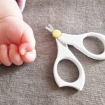 赤ちゃんの爪切りってどのくらいまで切るんですか？
